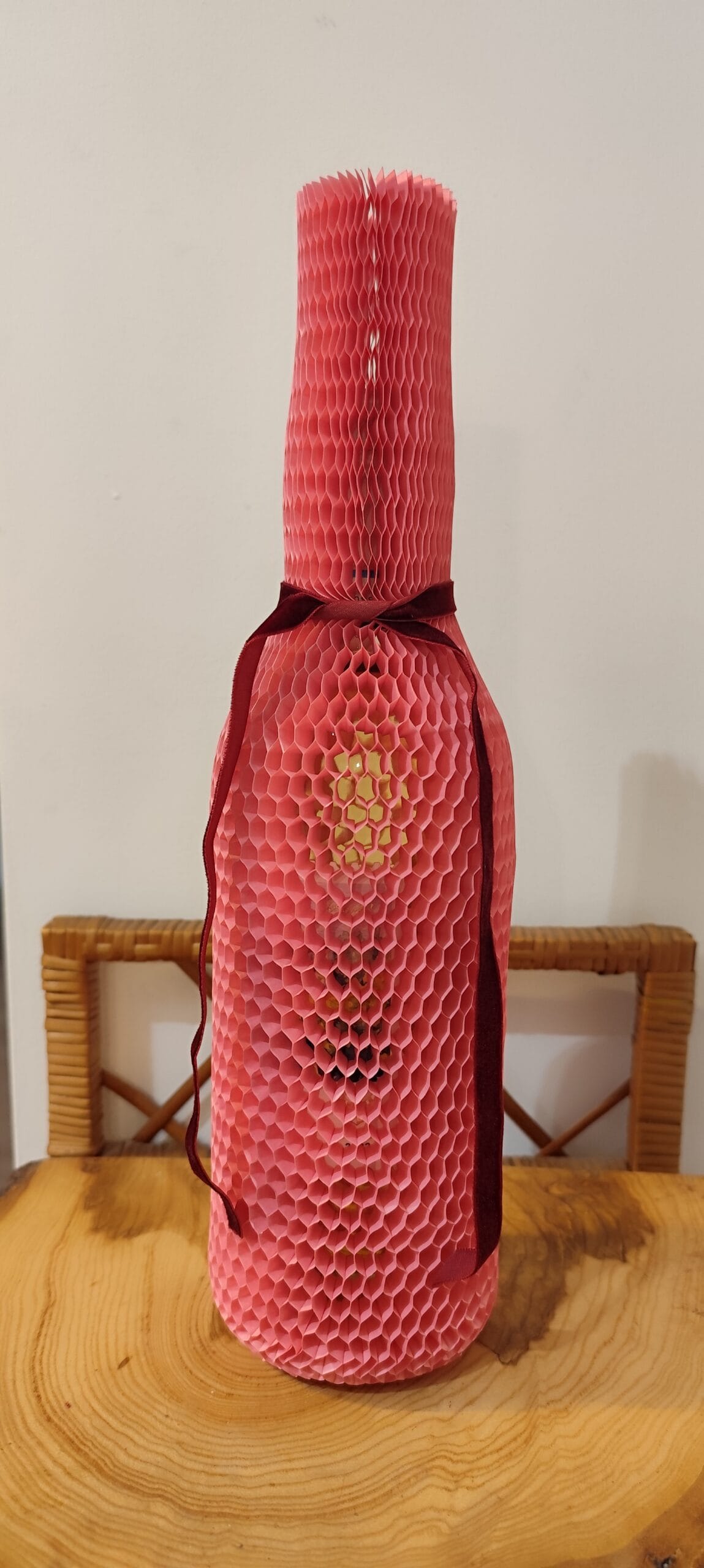 Rękawy papierowe honeycomb – zabezpieczenie premium na butelce (papierowy plaster miodu)