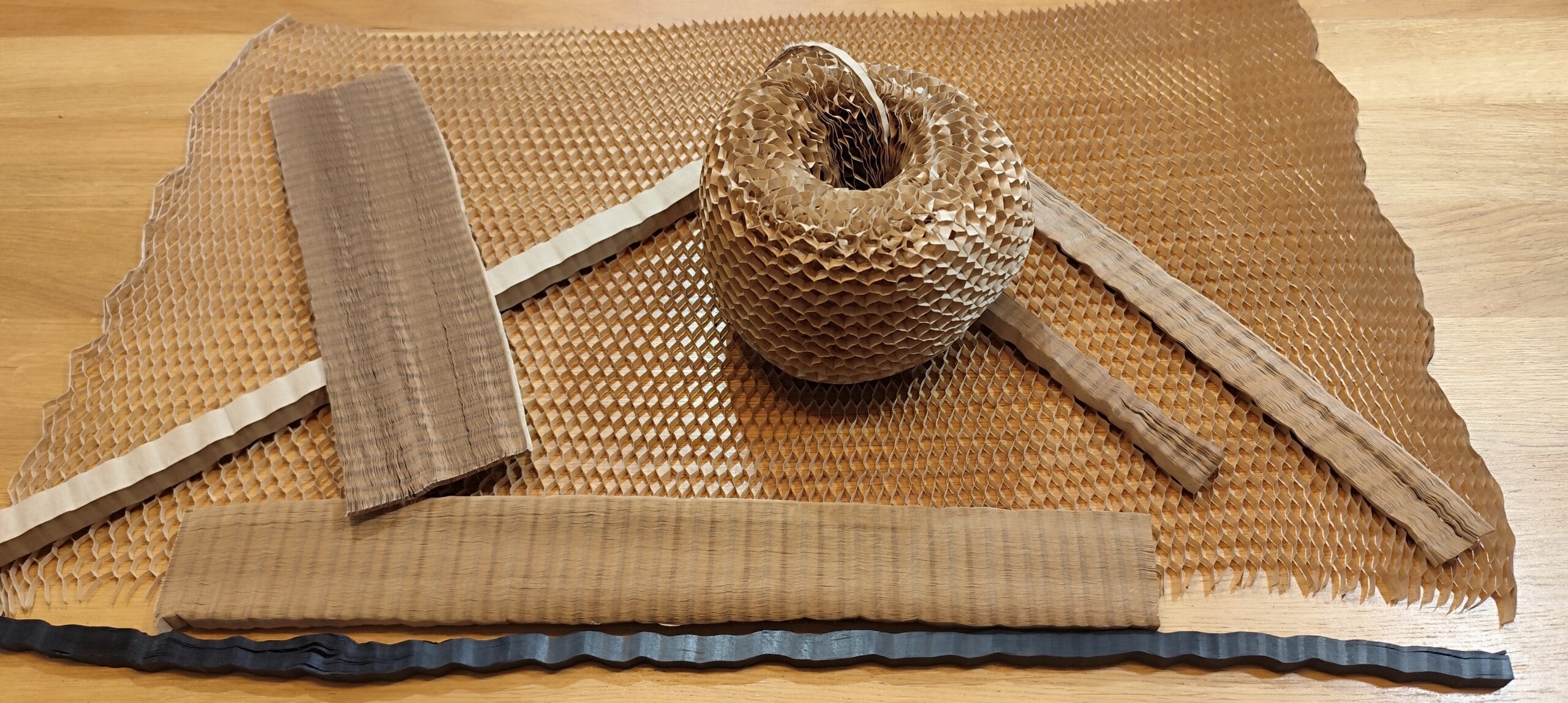 Papier ochronny 3D po rozciągnięciu – realna struktura amortyzująca