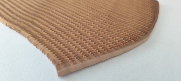 Papier ochronny 3D plaster miodu 5 cm – struktura po rozciągnięciu, wysokość ścianki 5 mm